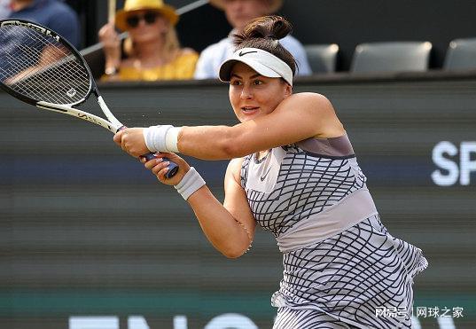 受媒体采访 受媒体采访