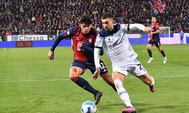 赛中倚重年 赛中倚重年