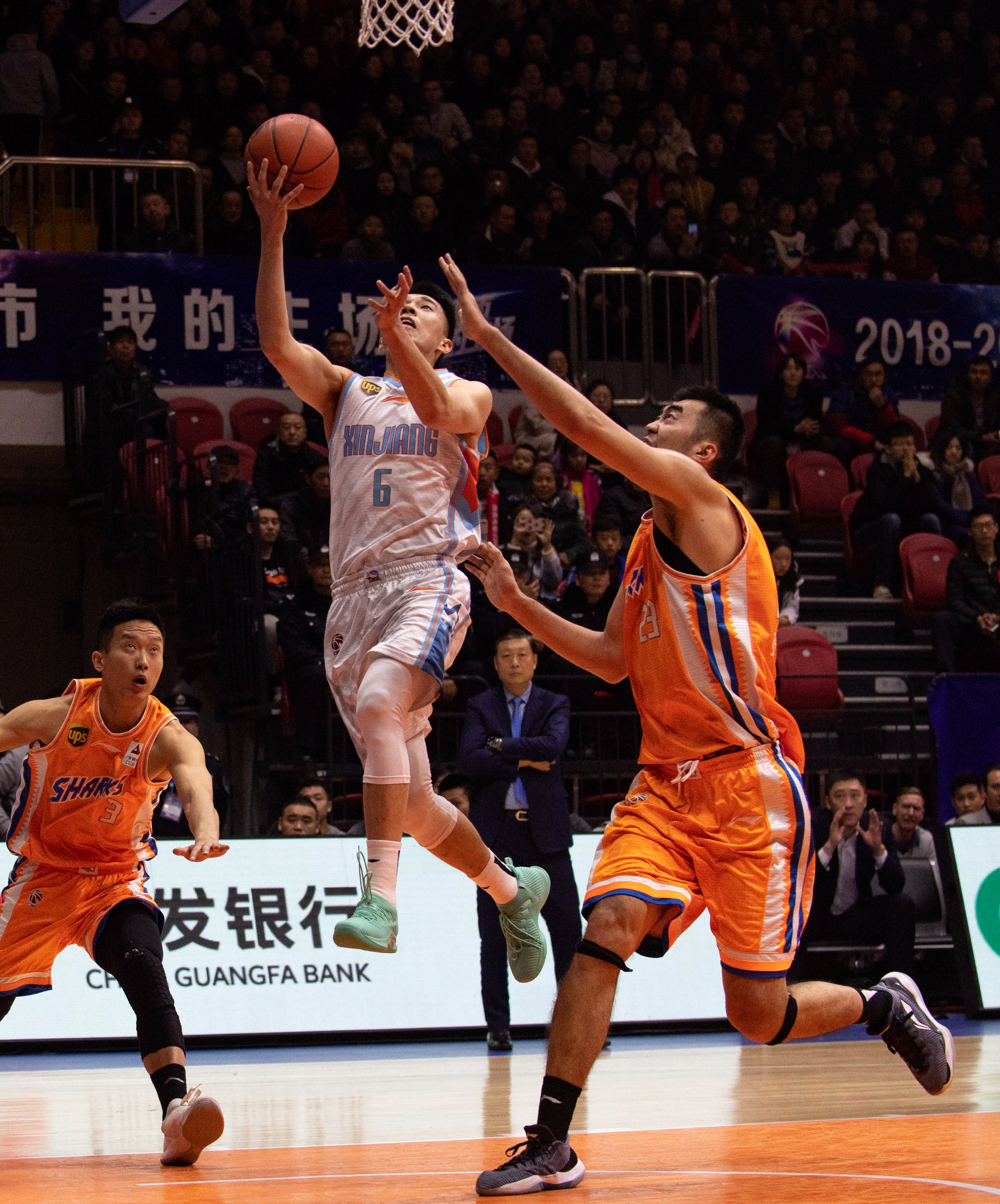 牵制中卫 牵制中卫