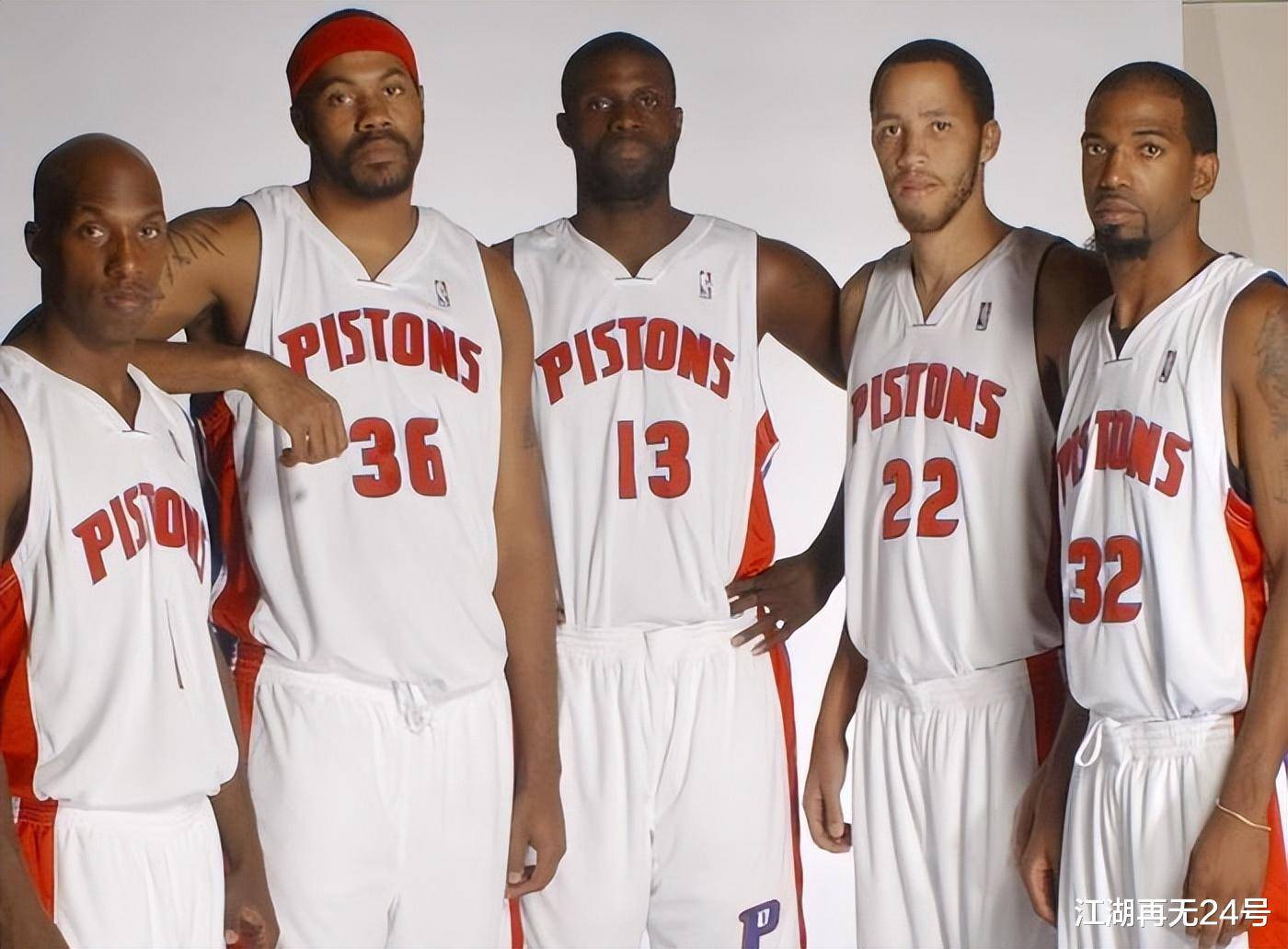 周边联名与 周边联名与